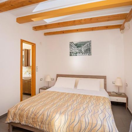 Apartments Espana 2 Dubrovnik Luaran gambar